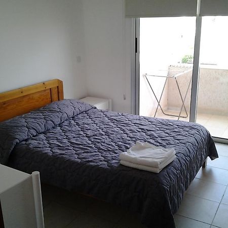 Artemis Karas Holidays Apartment Паралімні Номер фото