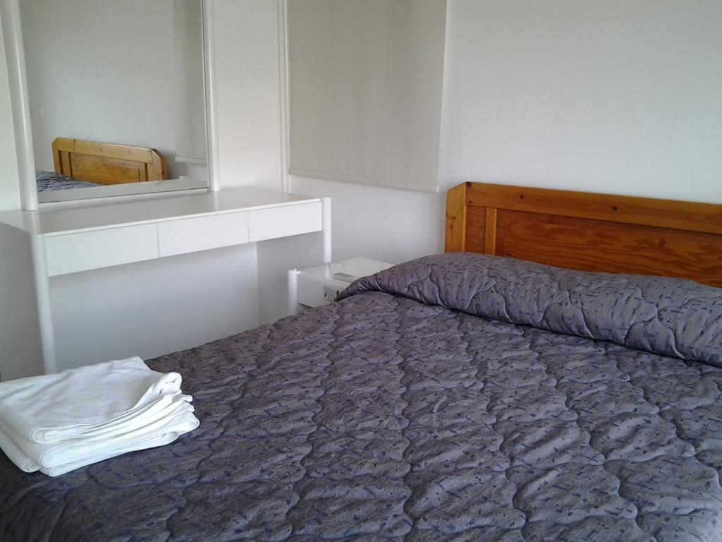 Artemis Karas Holidays Apartment Паралімні Номер фото